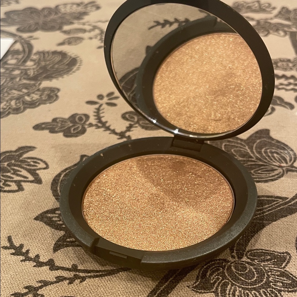BECCA Radiant Bronze Compact